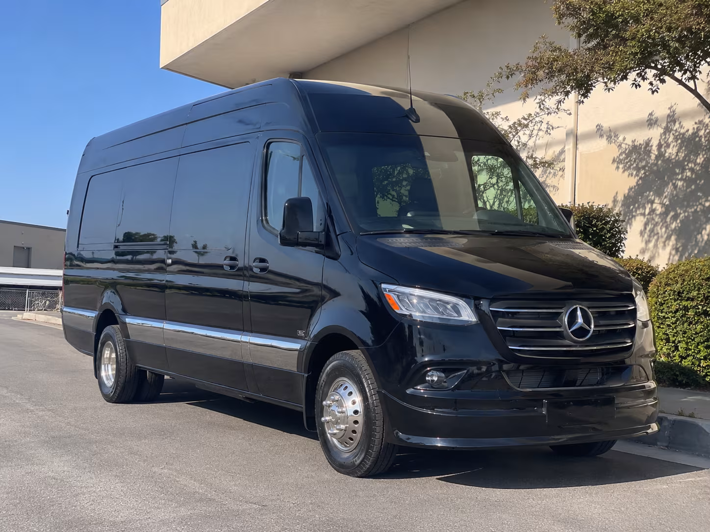 reserve transportation for your next corporate event 4